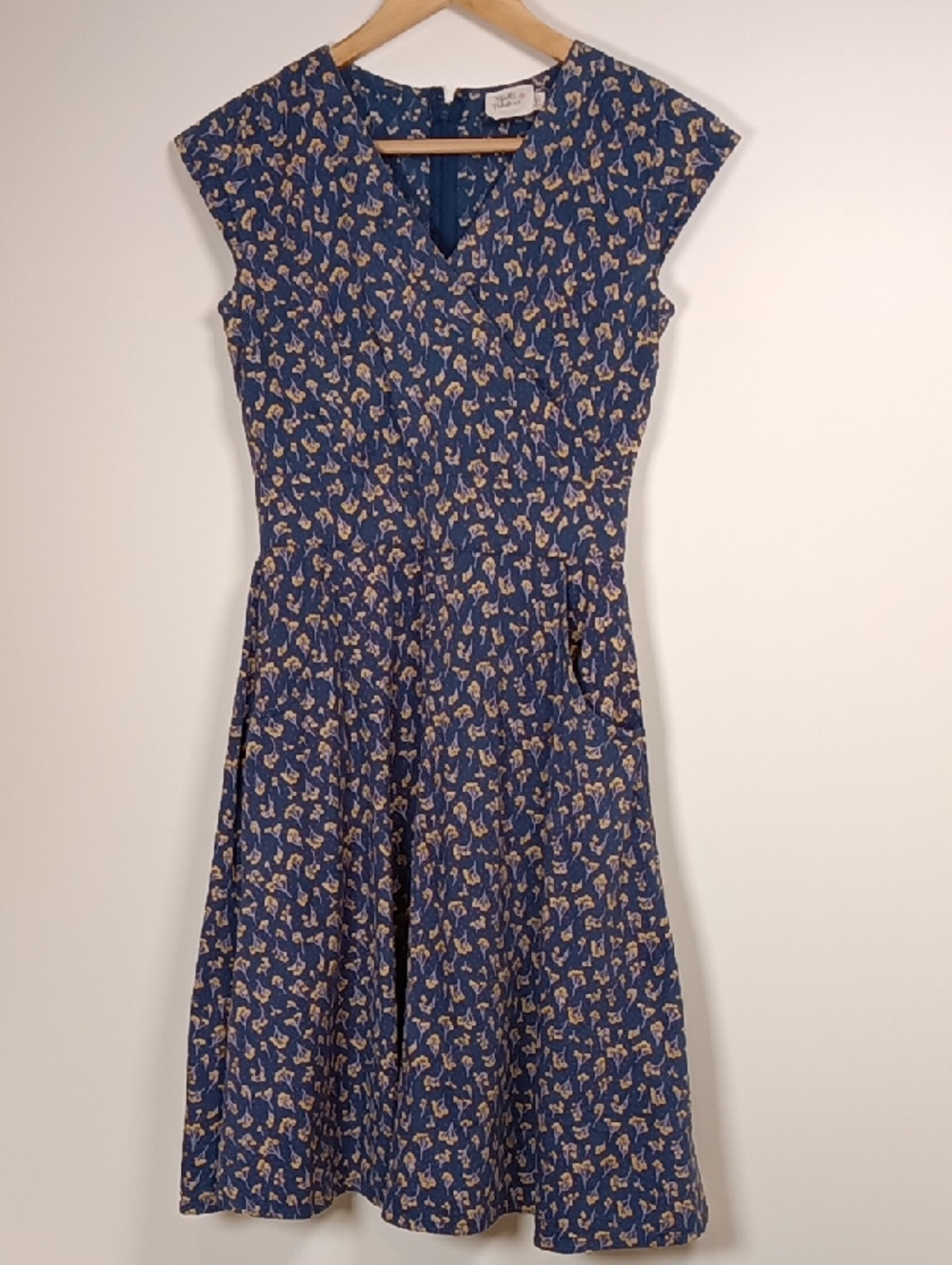 Mata Traders Artisan Shirtwaist Dress Blue Small Floral Size XSmall